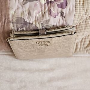Guess Clucth Wallet